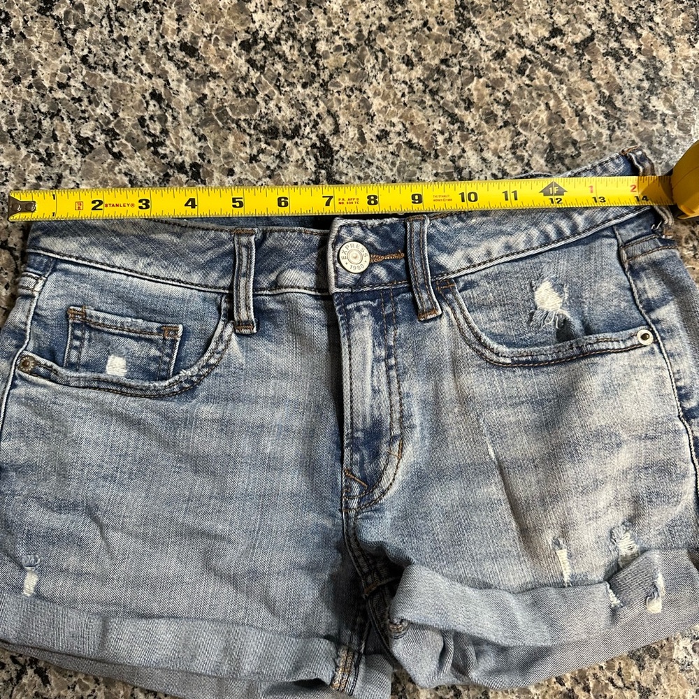 Express Distressed Jean Shorts - Picture 5 of 5